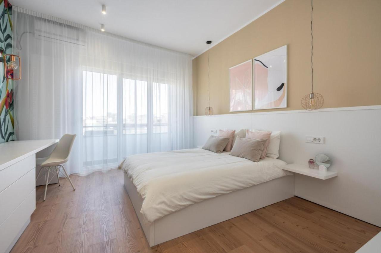 Fabulous Apartament With View In Calea Victoriei Bukarest Eksteriør billede