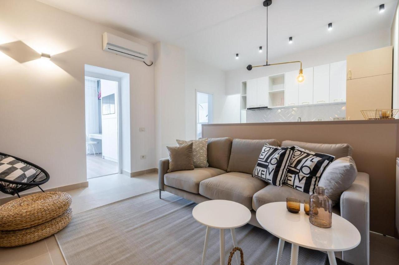 Fabulous Apartament With View In Calea Victoriei Bukarest Eksteriør billede
