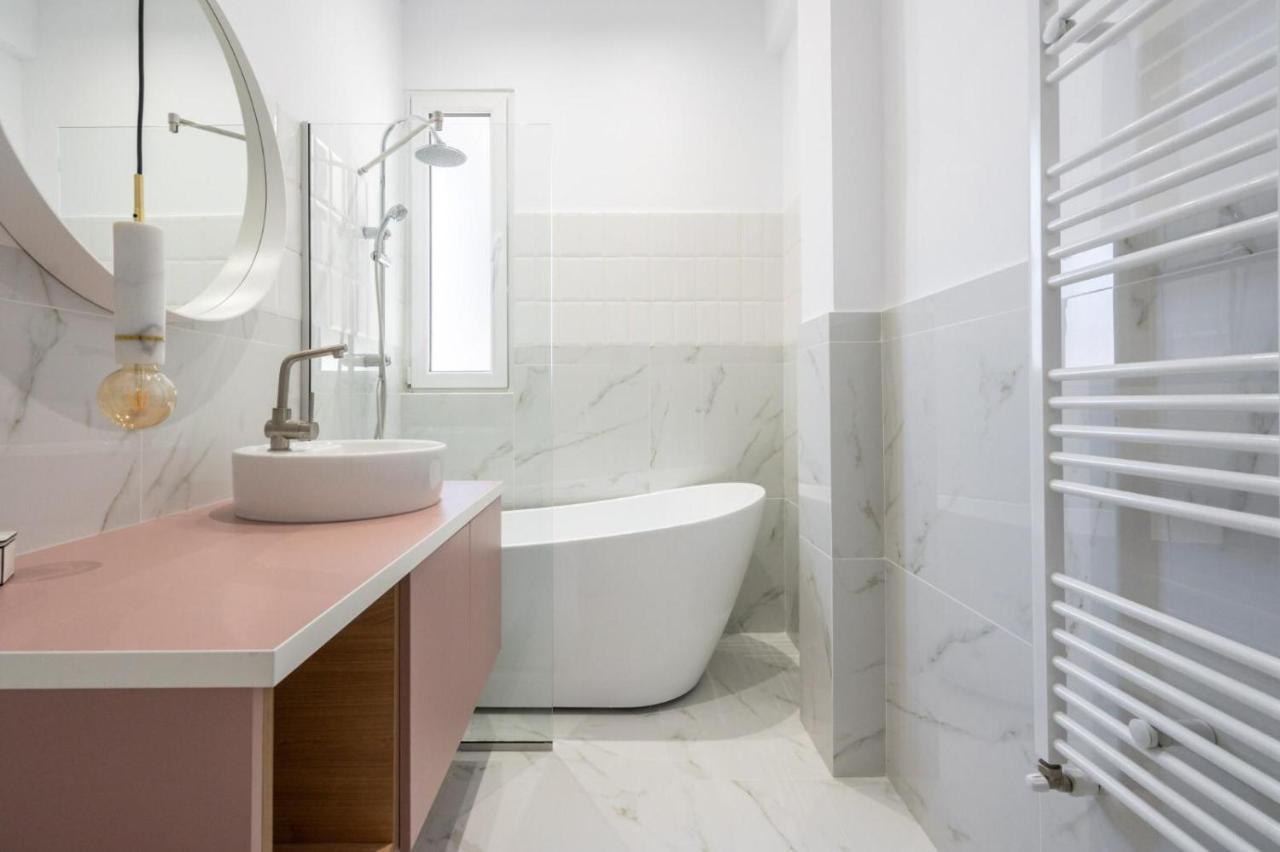 Fabulous Apartament With View In Calea Victoriei Bukarest Eksteriør billede