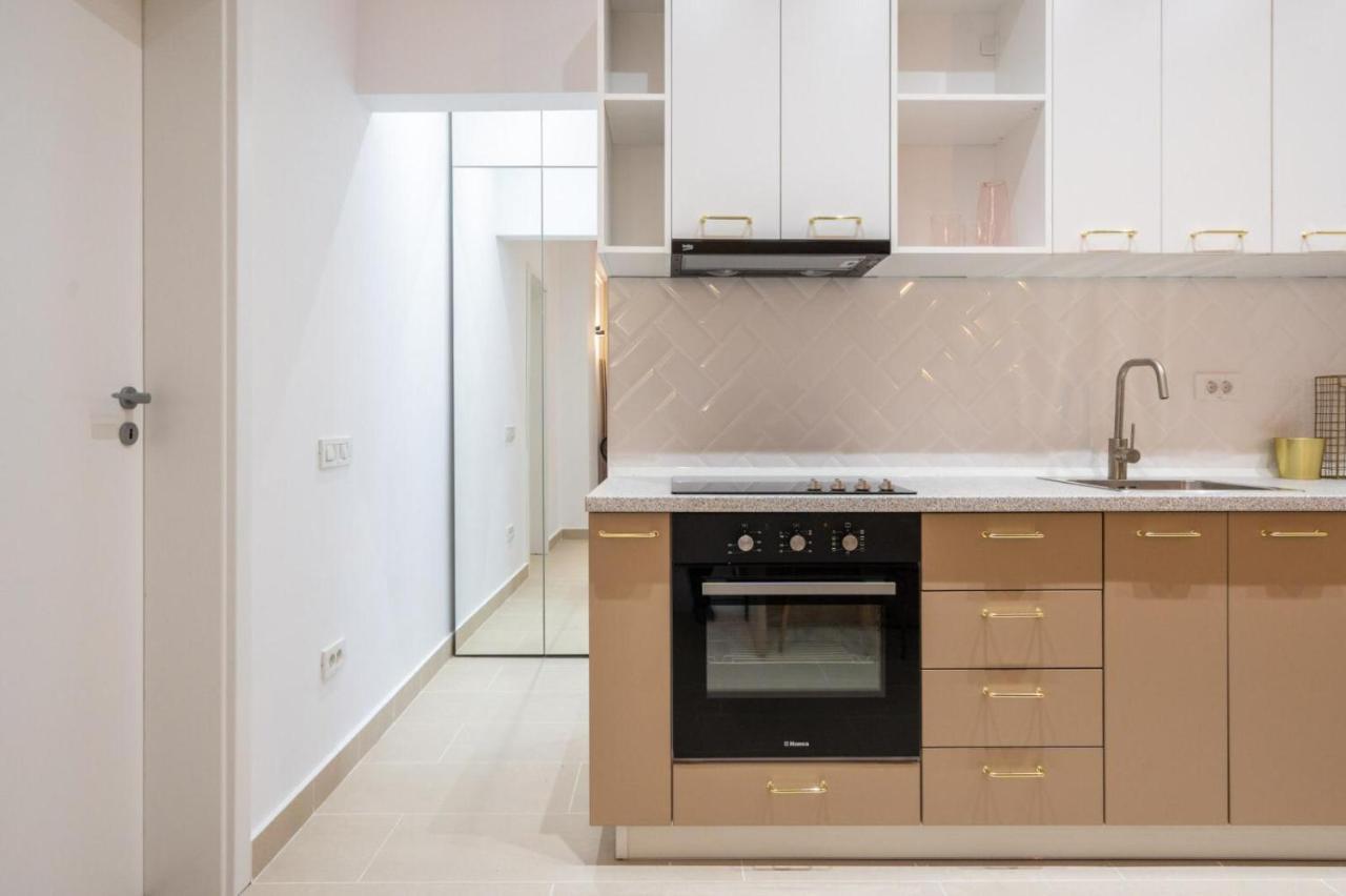 Fabulous Apartament With View In Calea Victoriei Bukarest Eksteriør billede